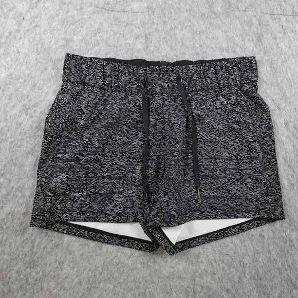 Lululemon Pants - Lululemon Short Women 6 Black White Soundwave On The Fly 2.5" Athleisure Gym